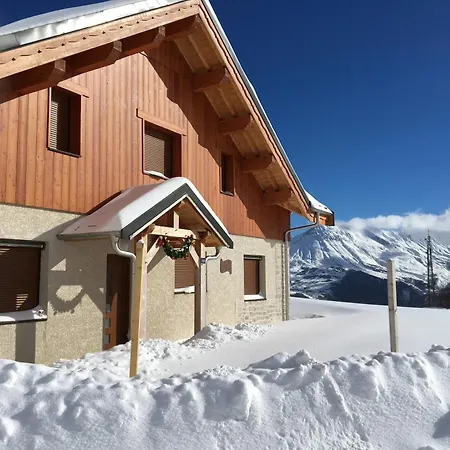 La Belle Etoile Alojamento de Acomodação e Pequeno-almoço 2*